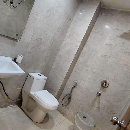 Hotel Redton New Delhi Eksteriør billede